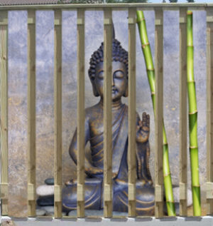 boeddha foto op schutting