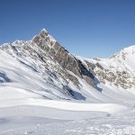 Kerstdorp achtergrond berglandschap sneeuw
